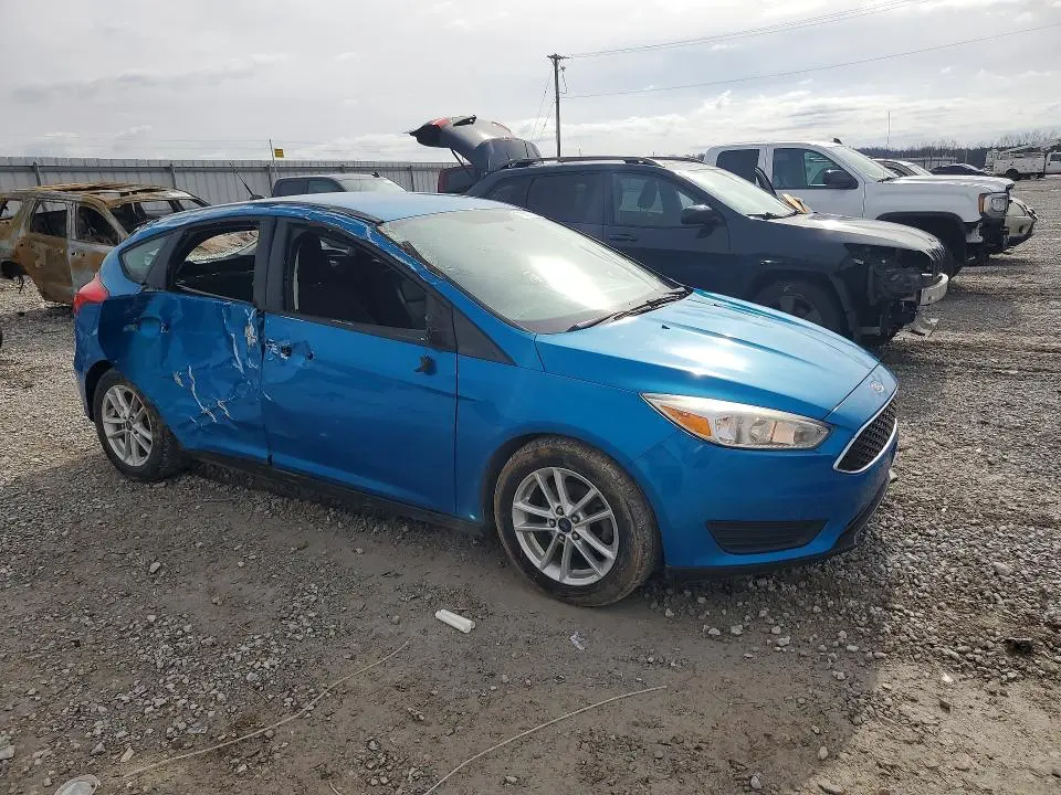 2015 FORD FOCUS SE  