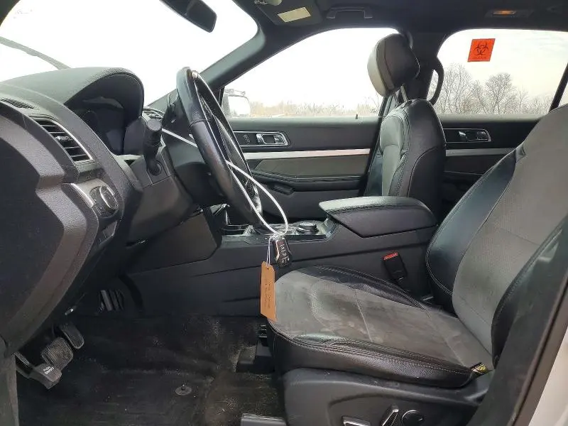 2017 FORD EXPLORER XLT  