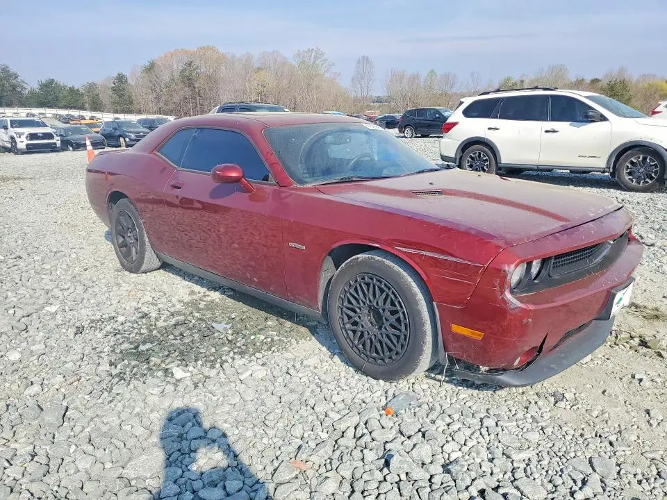 2014 DODGE CHALLENGER SXT  