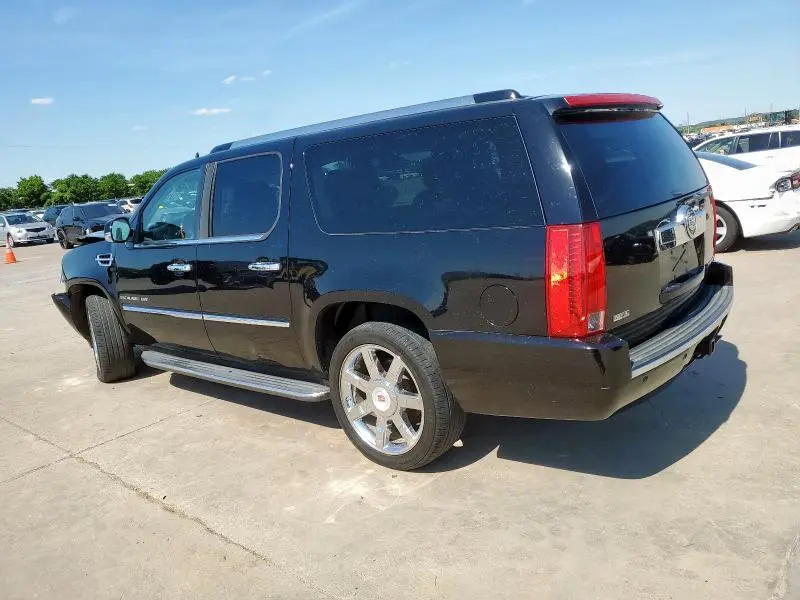 2011 CADILLAC ESCALADE ESV LUXURY  