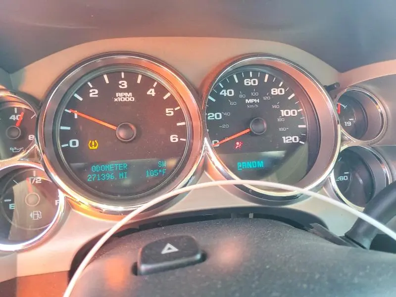 2011 CHEVROLET SILVERADO K1500 LT  