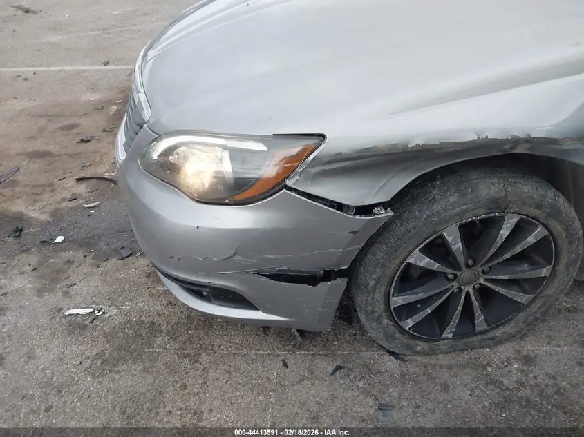 2014 CHRYSLER 200 TOURING