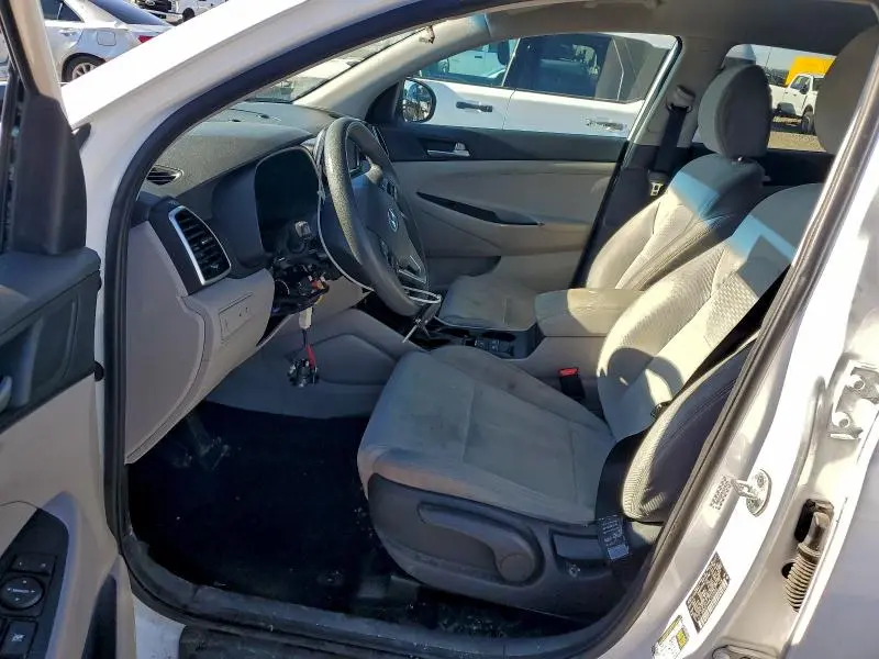 2020 HYUNDAI TUCSON SE  