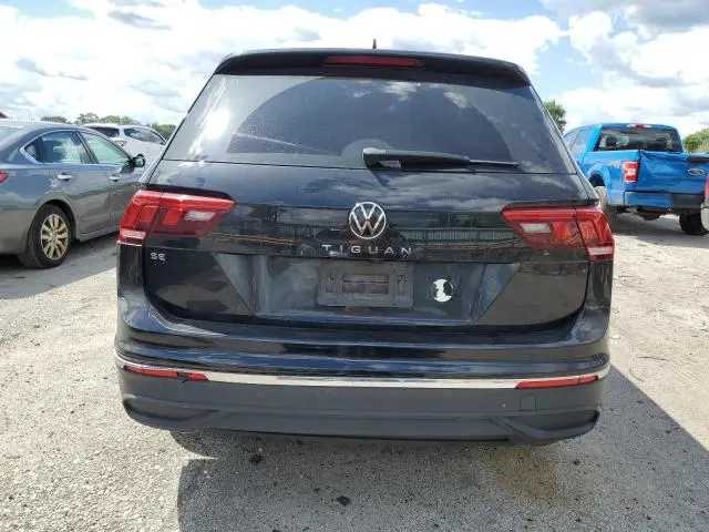 2022 VOLKSWAGEN TIGUAN SE  