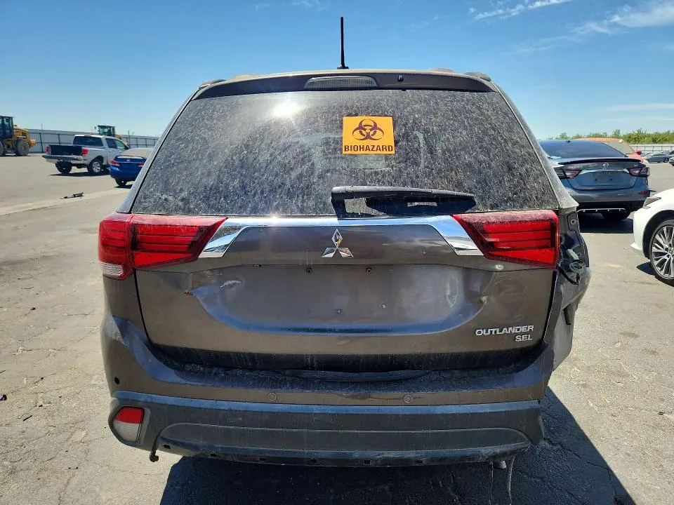 2016 MITSUBISHI OUTLANDER SE  