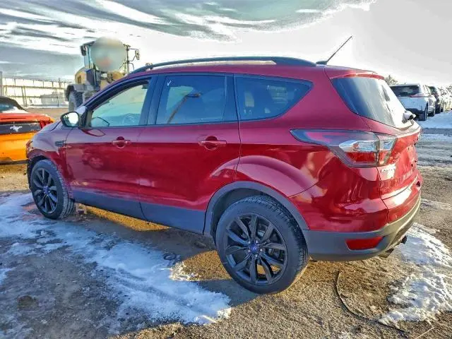 2017 FORD ESCAPE SE  