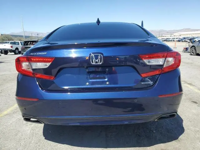 2018 HONDA ACCORD TOURING
