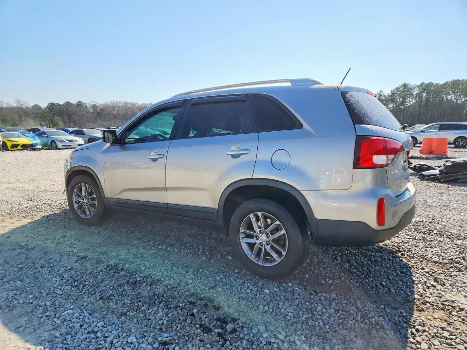 2015 KIA SORENTO LX  