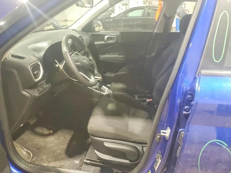 2022 HYUNDAI VENUE SE  