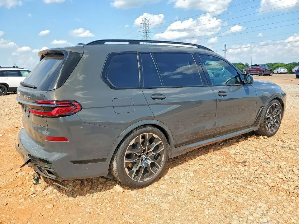 2024 BMW X7 M60I  