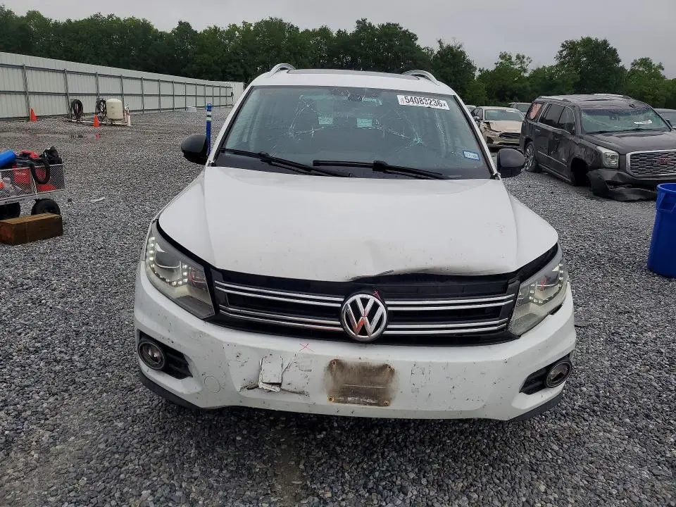 2017 VOLKSWAGEN TIGUAN SPORT  