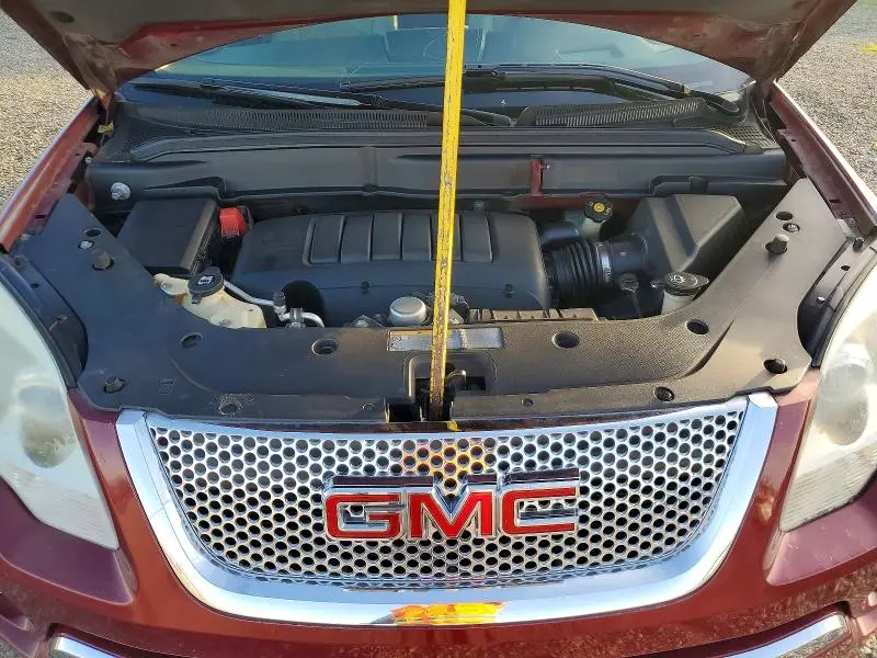2011 GMC ACADIA   