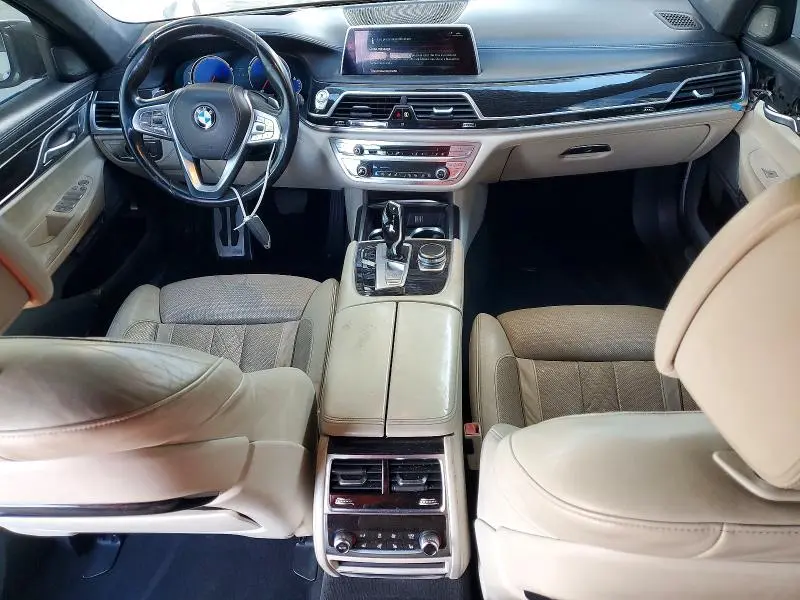 2016 BMW 750 XI  