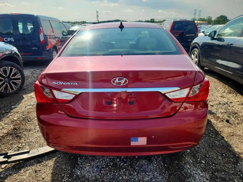 2011 HYUNDAI SONATA GLS  