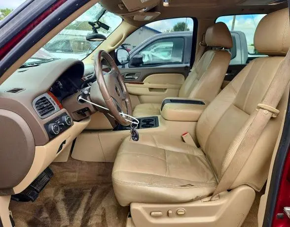 2011 CHEVROLET SUBURBAN K1500 LT  