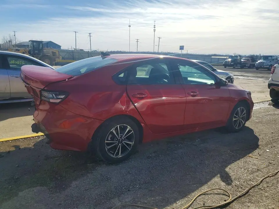 2024 KIA FORTE LXS  