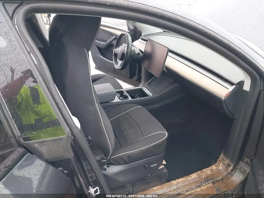 2025 TESLA MODEL Y LONG RANGE DUAL MOTOR REAR-WHEEL DRIVE