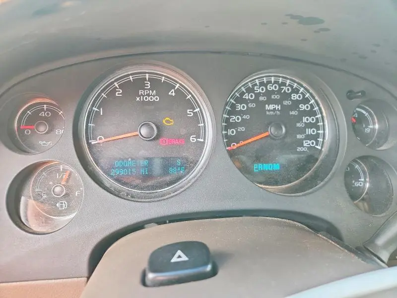 2011 CHEVROLET SUBURBAN C1500 LT  