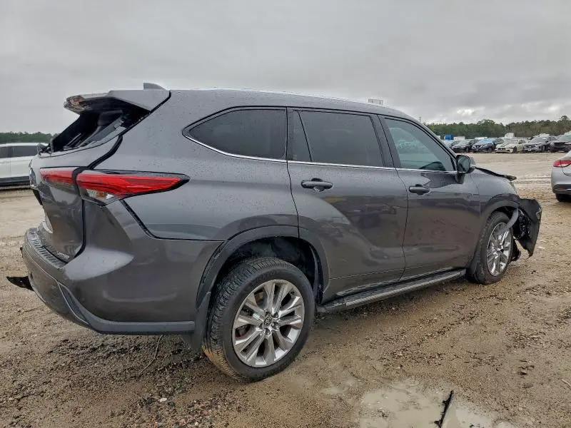 2022 TOYOTA HIGHLANDER LIMITED  