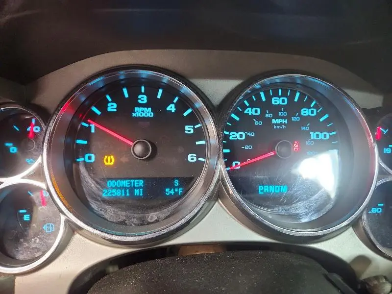 2011 CHEVROLET SILVERADO K1500 LT  