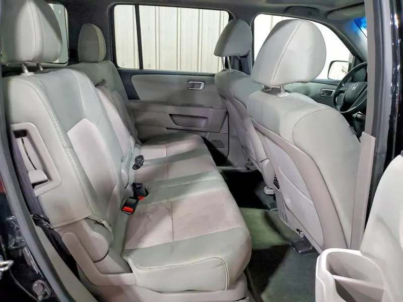 2015 HONDA PILOT SE  