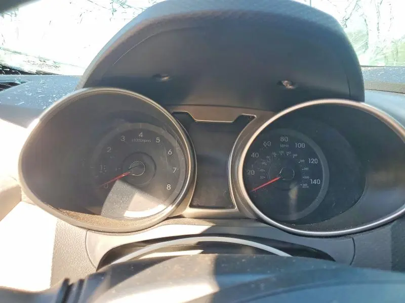 2012 HYUNDAI VELOSTER BASE  