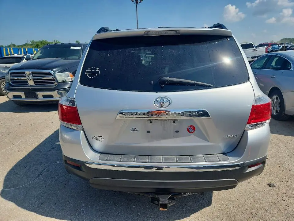 2013 TOYOTA HIGHLANDER LIMITED  