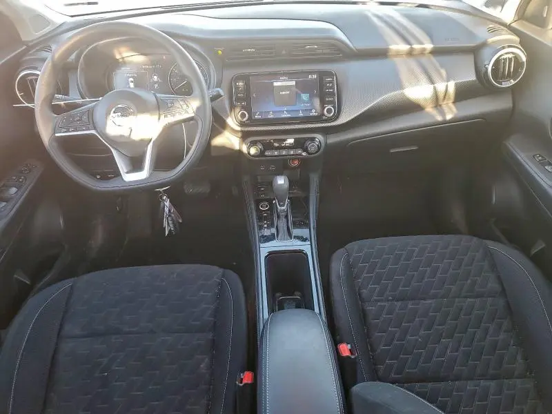 2021 NISSAN KICKS SV  