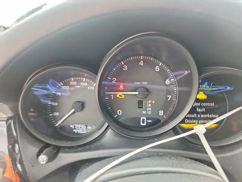 2023 PORSCHE MACAN BASE  
