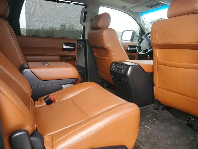 2010 TOYOTA SEQUOIA PLATINUM  