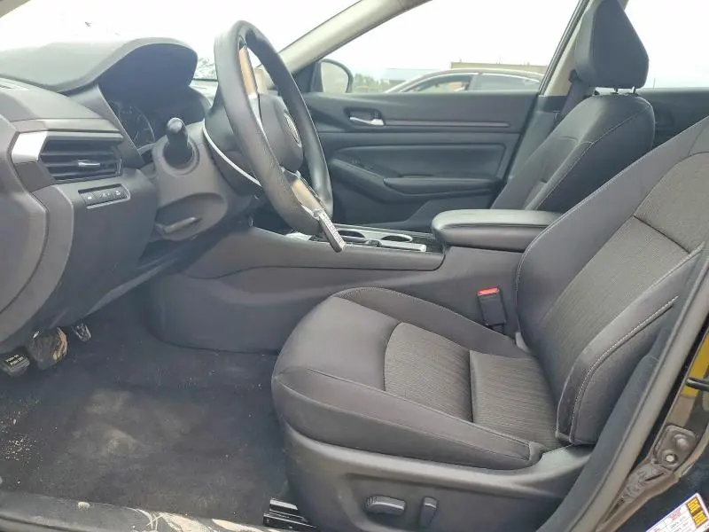 2024 NISSAN ALTIMA SV  