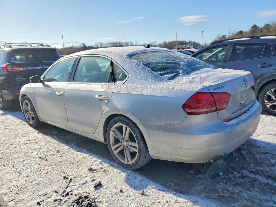 2014 VOLKSWAGEN PASSAT SE  