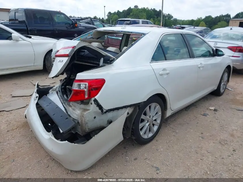 2014 TOYOTA CAMRY XLE