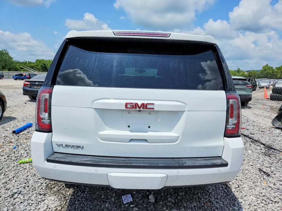 2018 GMC YUKON SLE  
