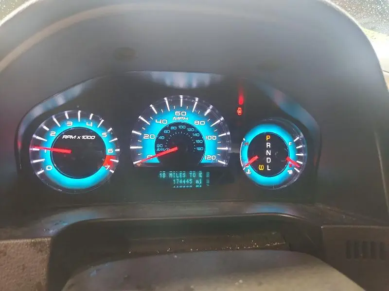 2011 FORD FUSION SE  