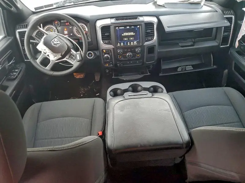 2021 RAM 1500 CLASSIC SLT  