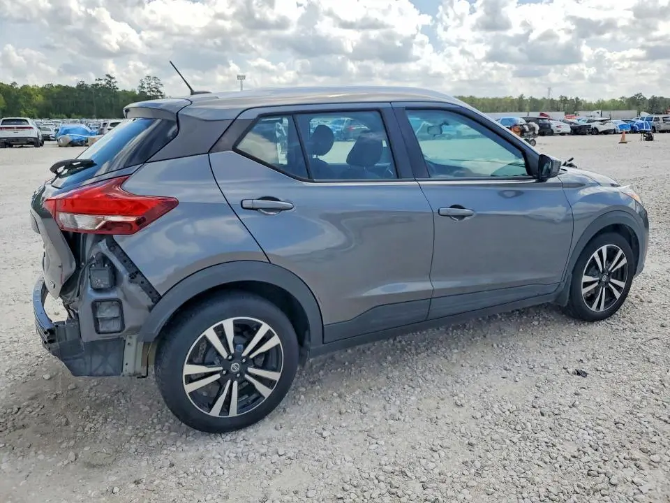 2019 NISSAN KICKS SV  