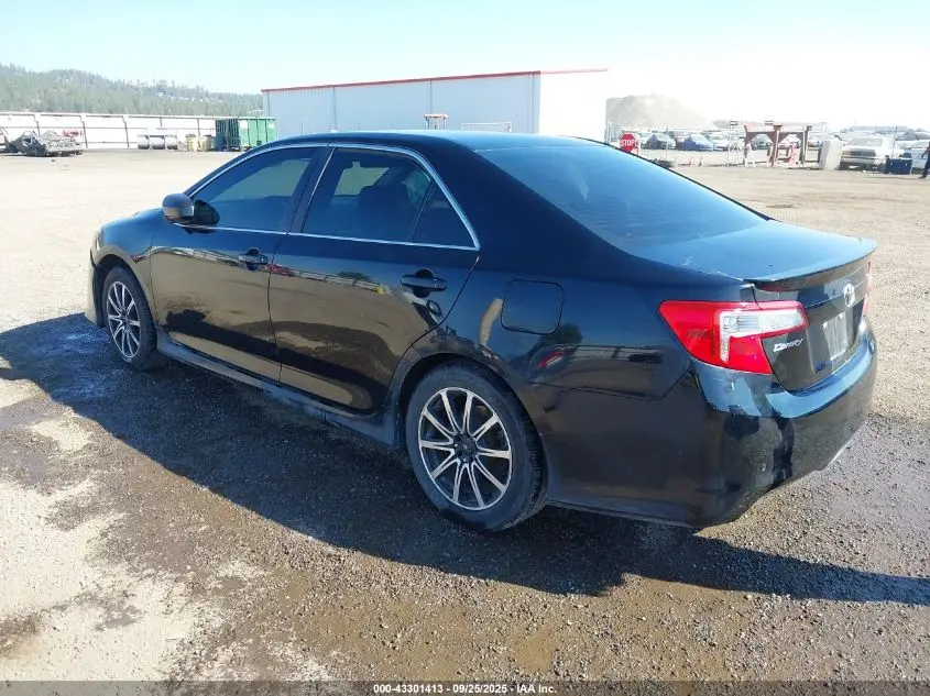 2012 TOYOTA CAMRY SE