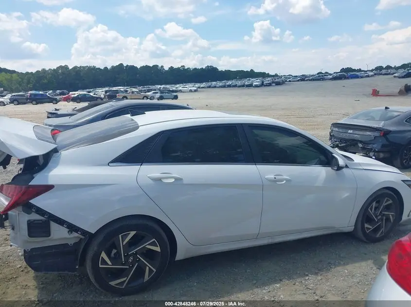 2024 HYUNDAI ELANTRA SEL