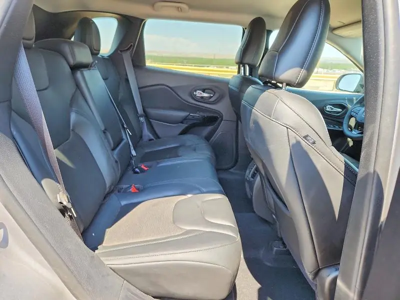 2021 JEEP CHEROKEE LATITUDE PLUS  