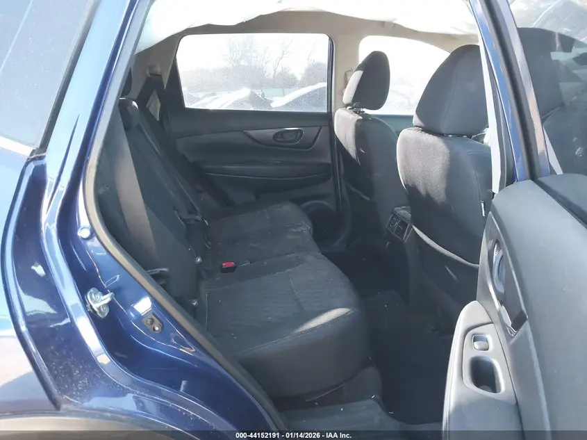2019 NISSAN ROGUE S