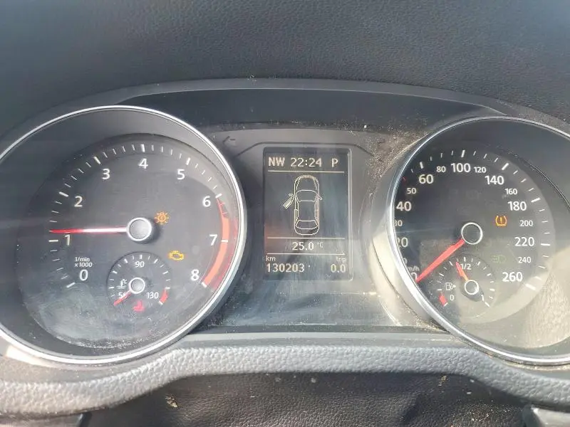 2018 VOLKSWAGEN PASSAT SE  