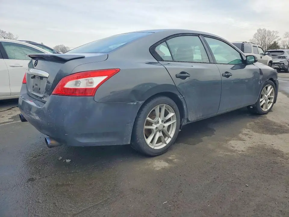 2011 NISSAN MAXIMA 3.5 S  