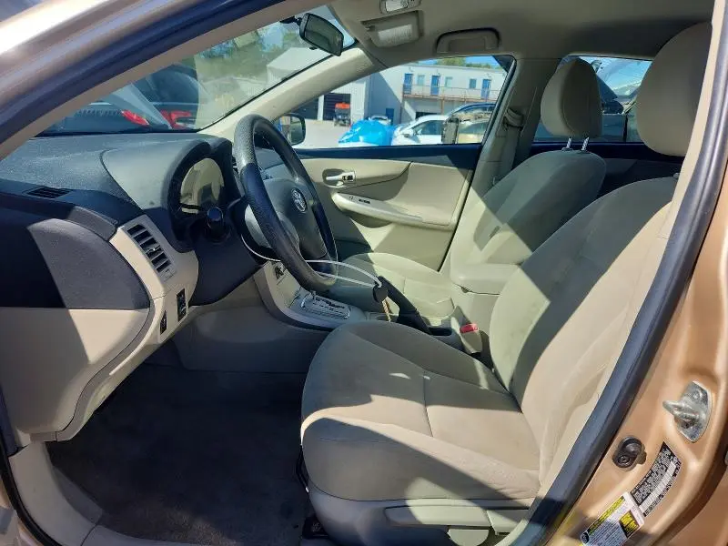 2011 TOYOTA COROLLA LE  