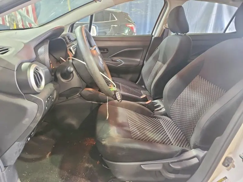 2021 NISSAN VERSA S  