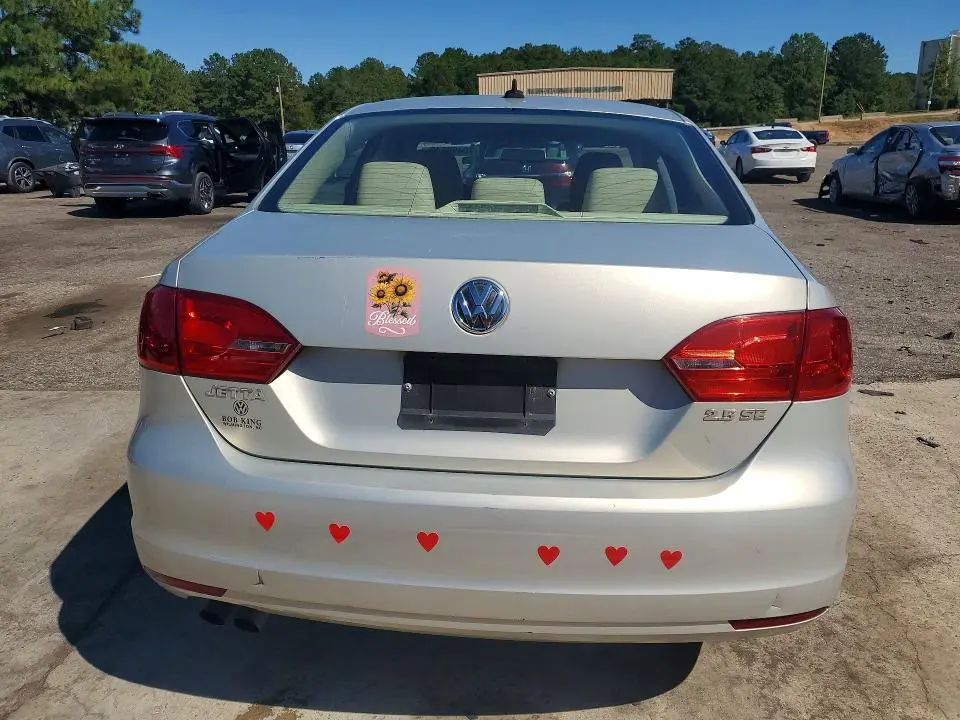 2012 VOLKSWAGEN JETTA SE  