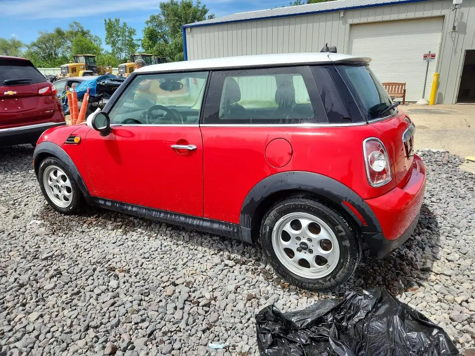 2013 MINI COOPER   