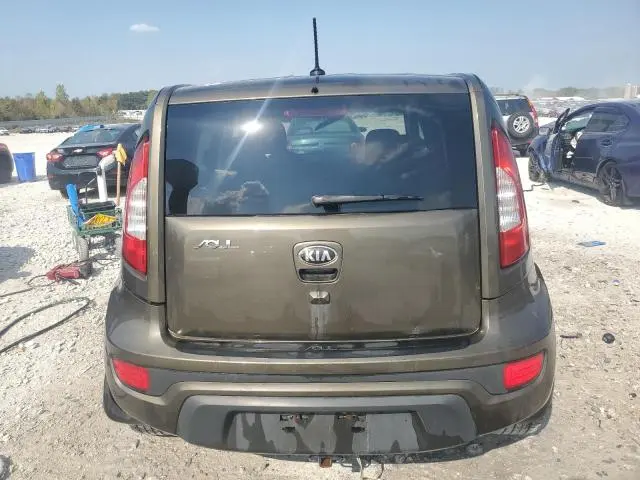 2013 KIA SOUL +  