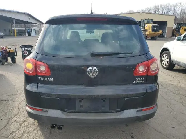 2011 VOLKSWAGEN TIGUAN S  