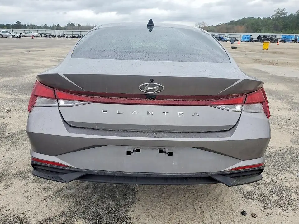 2023 HYUNDAI ELANTRA   